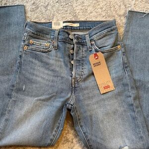 NWT Levi’s Wedgie Jeans